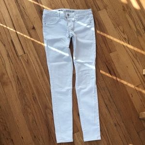 White skinny jeans